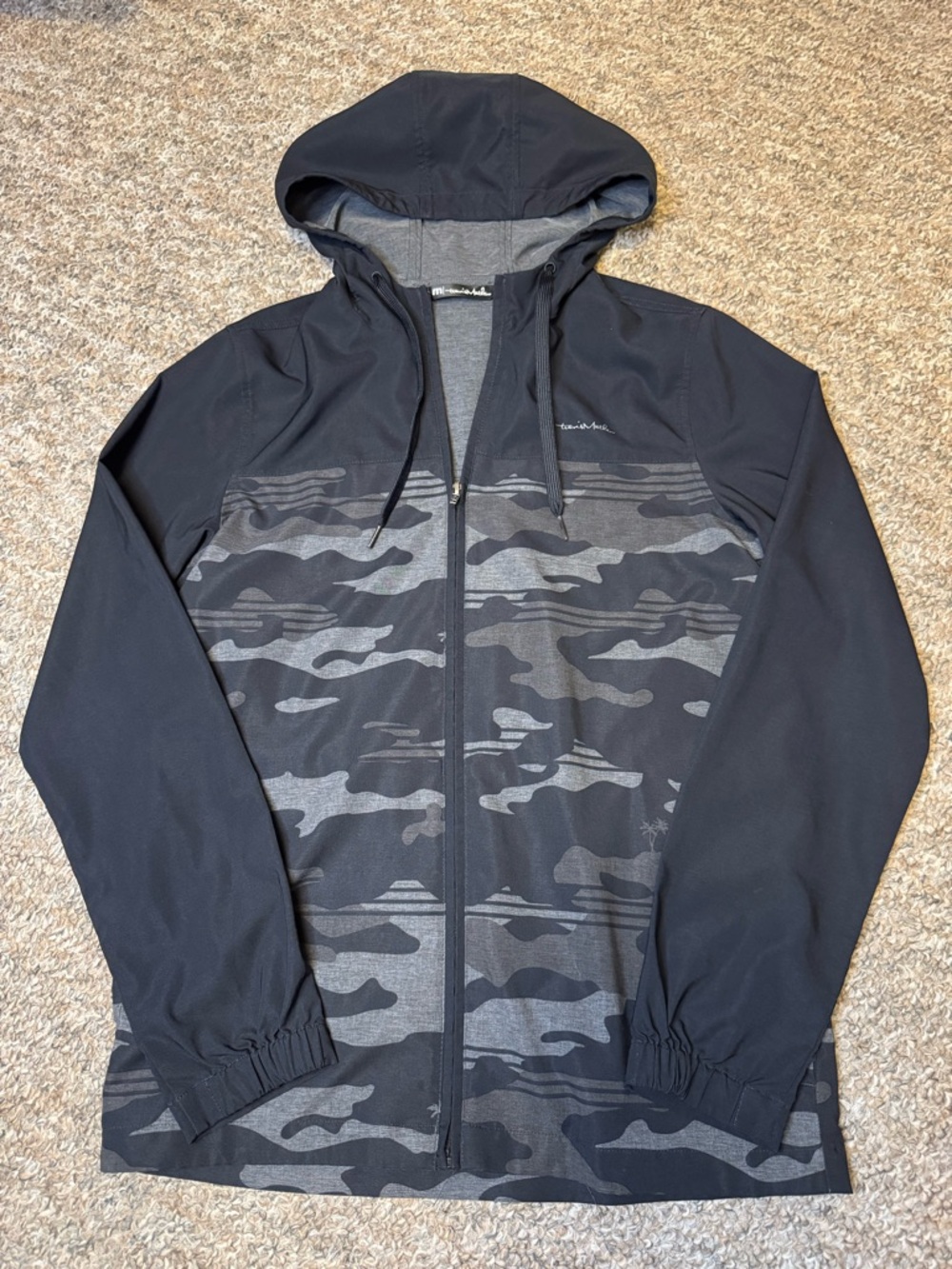 Travis Mathew Black & Gray Camo Hooded Golf Windbreaker